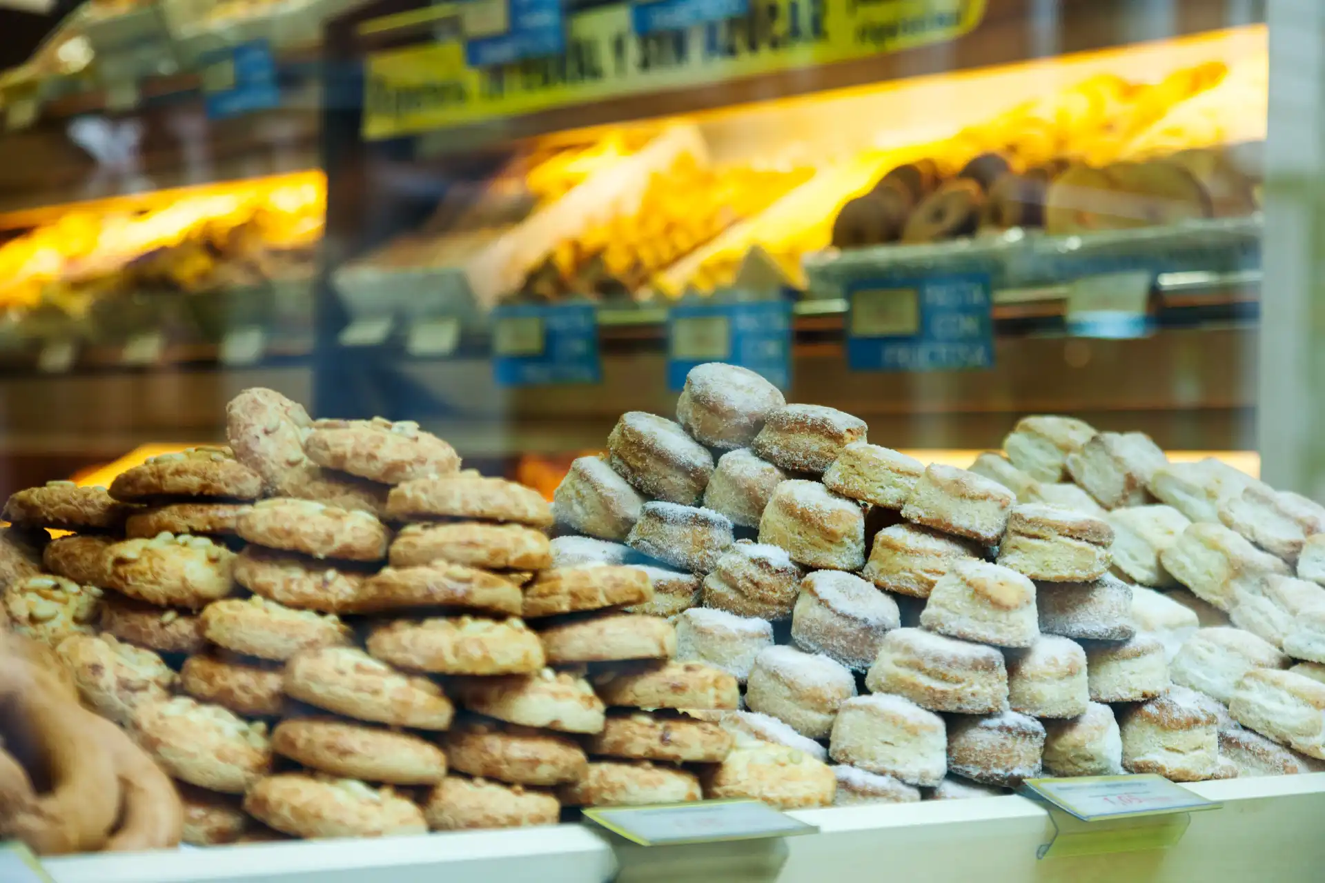 pasticceria fresca alla vetrina